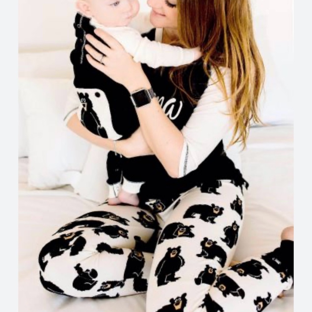 LAZY ONE Mama Bear Pajama Set, black and ivory - Picture 4 of 5